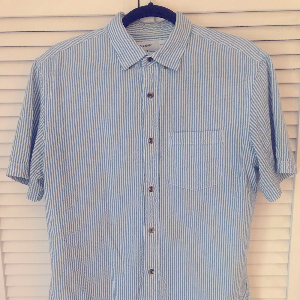 Old Navy Seersucker Shirt Medium - Short-Sleeve